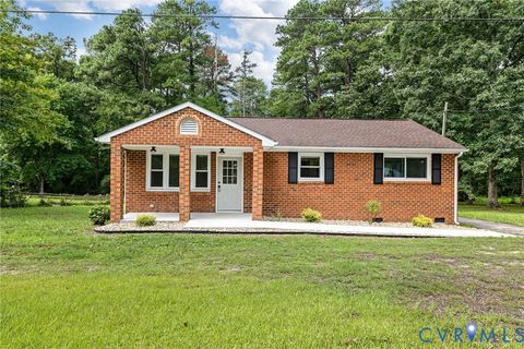Photo of 27523 Flank Road, Petersburg, VA 23805 (MLS # 2620342)