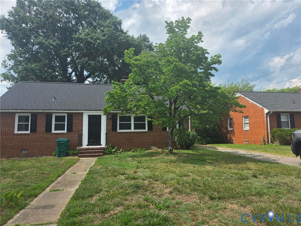 Photo 1 of 8 — 2310 Dee Kay Drive, Henrico, VA 23228
