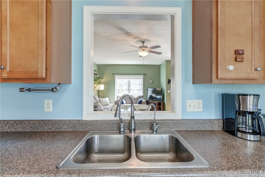 Henrico, Virginia 23228, United States, 3 Bedrooms Bedrooms, ,2 BathroomsBathrooms,Residential,Pending,103044