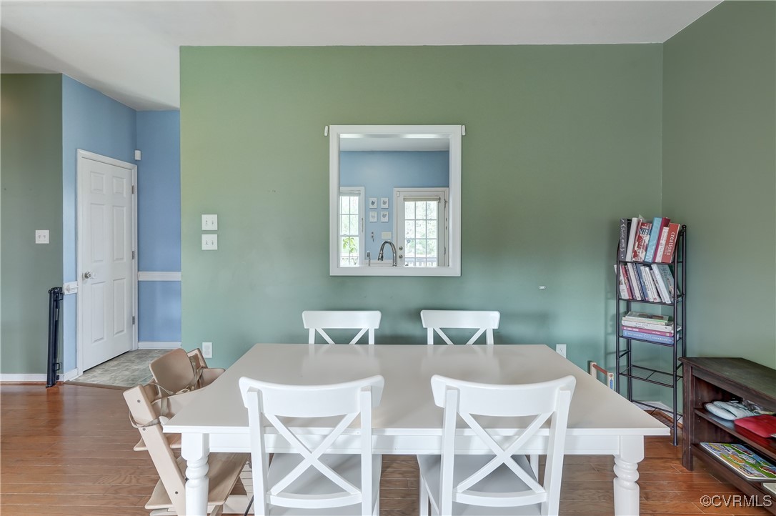 Henrico, Virginia 23228, United States, 3 Bedrooms Bedrooms, ,2 BathroomsBathrooms,Residential,Pending,103044