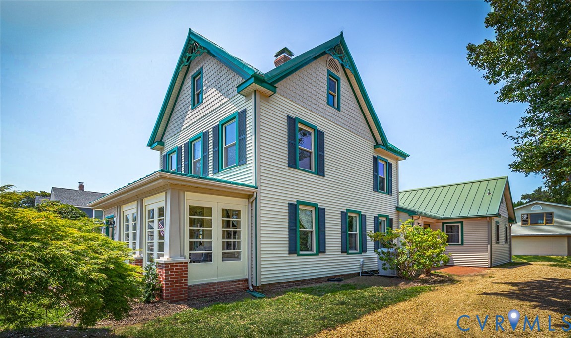 618 Main Street