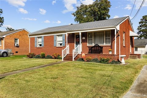 A home in Colonial Heights