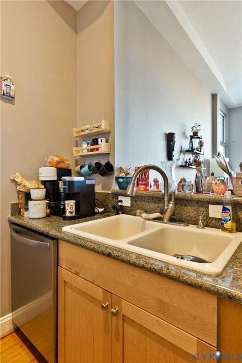 Tiny photo for 1414 W Marshall Street #U402, Richmond, VA 23220 (MLS # 2532181)