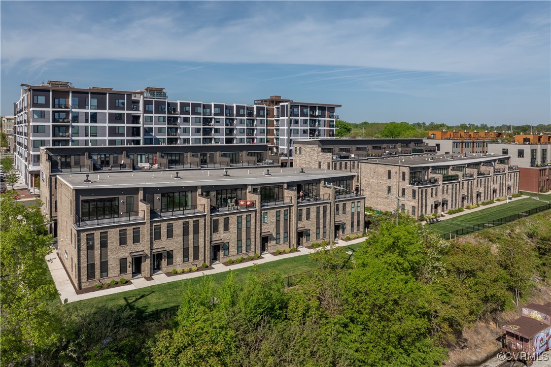 425 W 7th Street
