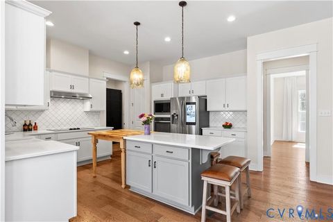 Tiny photo for 19620 Ahern Road, Moseley, VA 23120 (MLS # 2610765)