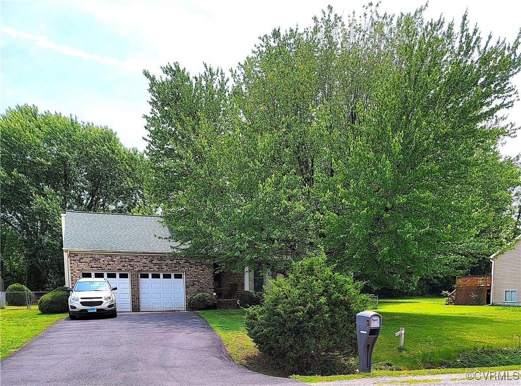 7168 Lereve Drive