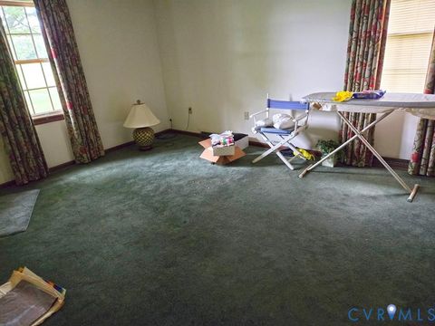 Tiny photo for 3049 Farmville Road Rd, Farmville, VA 23901 (MLS # 2617941)