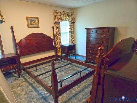 Tiny photo for 3049 Farmville Road Rd, Farmville, VA 23901 (MLS # 2617941)