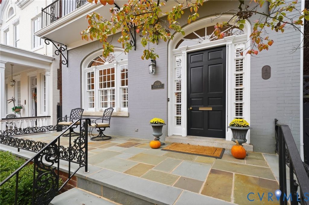 Photo for 2005 Stuart Avenue, Ridge Branch, VA 23220 (MLS # 2530269)