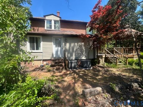 Tiny photo for 111 Jefferson Street, Emporia, VA 23847 (MLS # 2610038)