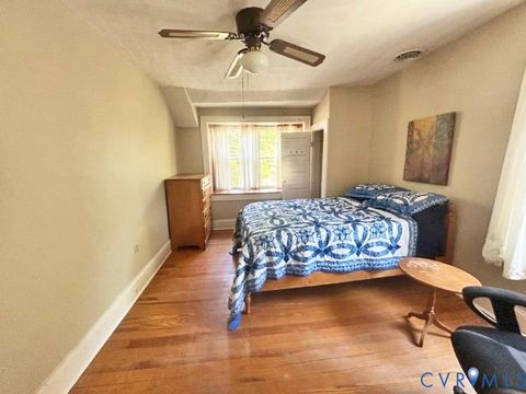 Tiny photo for 111 Jefferson Street, Emporia, VA 23847 (MLS # 2610038)