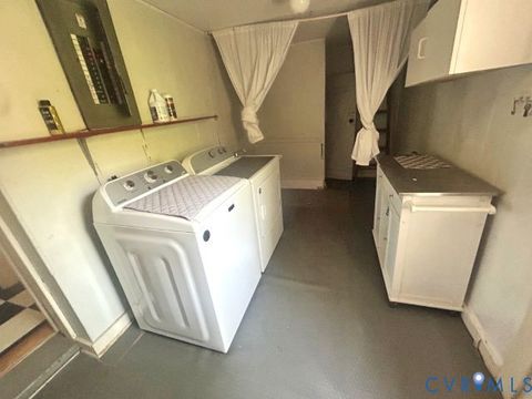 Tiny photo for 111 Jefferson Street, Emporia, VA 23847 (MLS # 2610038)