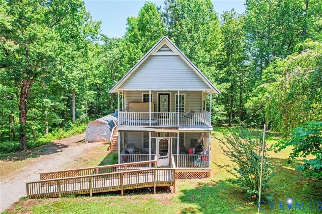62 Falls Road, Lunenburg, VA, 23974