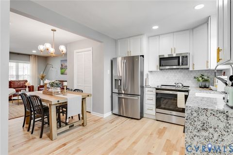 Tiny photo for 802 Catherine Street, Richmond, VA 23220 (MLS # 2530451)