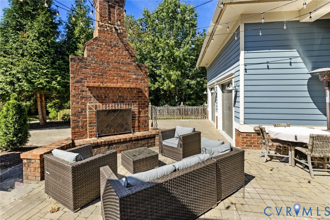 1607 Bedwyn Lane