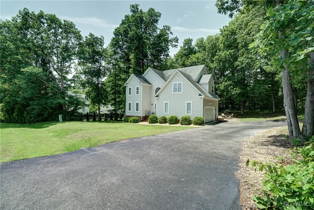 8433 Colemanden Drive