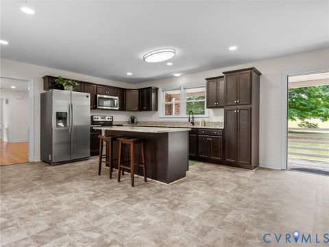 Tiny photo for 19085 Shumans Road, Ruther Glen, VA 22546 (MLS # 2616091)