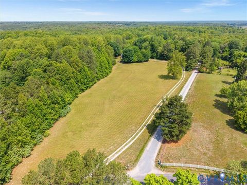 Tiny photo for 19085 Shumans Road, Ruther Glen, VA 22546 (MLS # 2616091)