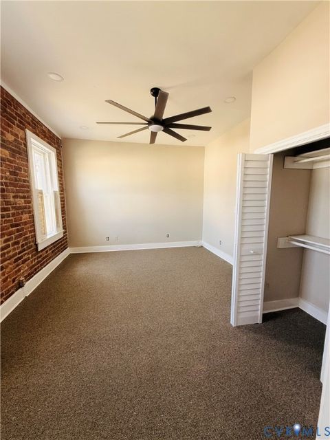 Tiny photo for 501 Grove ave Ave, Petersburg, VA 23803 (MLS # 2608457)