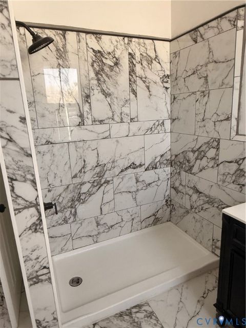 Tiny photo for 501 Grove ave Ave, Petersburg, VA 23803 (MLS # 2608457)