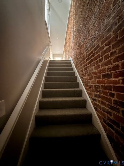 Tiny photo for 501 Grove ave Ave, Petersburg, VA 23803 (MLS # 2608457)