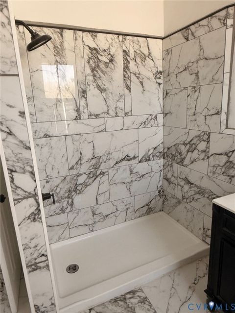 Tiny photo for 501 Grove ave Ave, Petersburg, VA 23803 (MLS # 2608457)