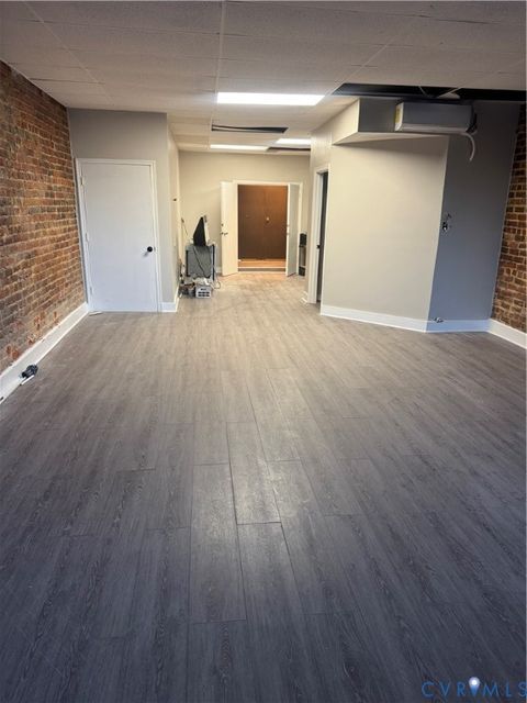 Tiny photo for 501 Grove ave Ave, Petersburg, VA 23803 (MLS # 2608457)