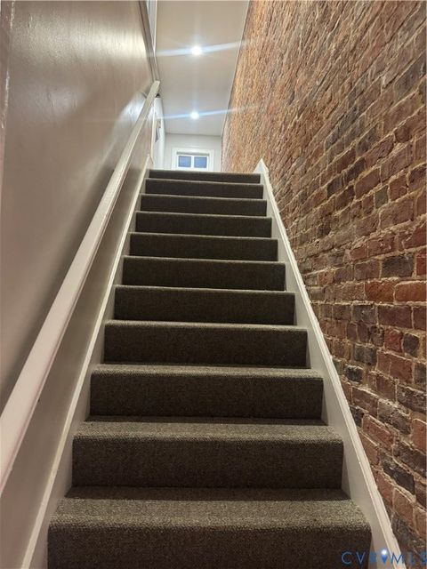 Tiny photo for 501 Grove ave Ave, Petersburg, VA 23803 (MLS # 2608457)