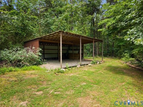 Tiny photo for 22560 Genito Road, Amelia Courthouse, VA 23002 (MLS # 2618487)