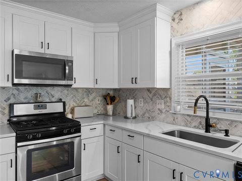 Tiny photo for 1712 Edmiston Way, Chesterfield, VA 23114 (MLS # 2611885)