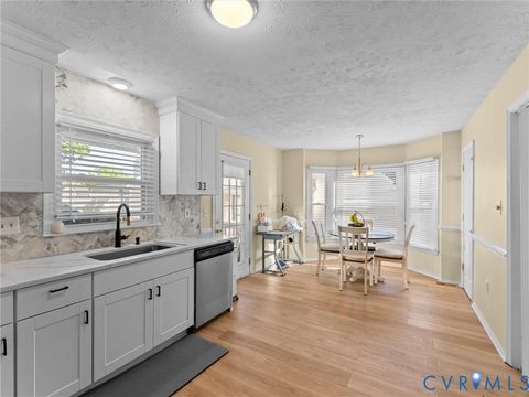 Tiny photo for 1712 Edmiston Way, Chesterfield, VA 23114 (MLS # 2611885)