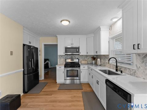 Tiny photo for 1712 Edmiston Way, Chesterfield, VA 23114 (MLS # 2611885)