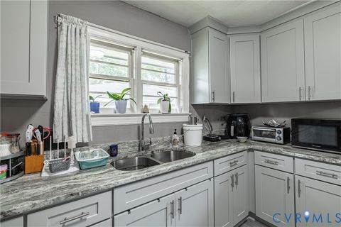 Tiny photo for 4933 George Washington Mem Highway, Yorktown, VA 23692 (MLS # 2527743)