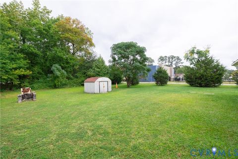Tiny photo for 4933 George Washington Mem Highway, Yorktown, VA 23692 (MLS # 2527743)