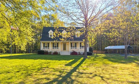 12400 Red Oak Lane Amelia Courthouse VA 23002