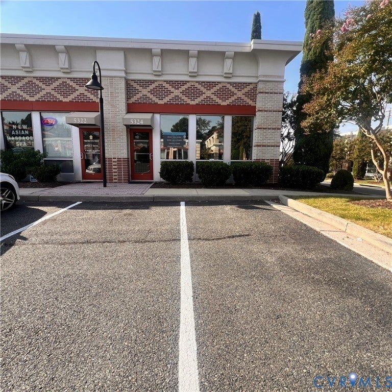 5324 Twin Hickory Road
