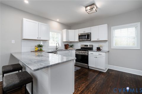 Tiny photo for 605 N 38th Street, Richmond, VA 23223 (MLS # 2606534)