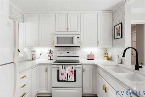 Tiny photo for 31 Spinnaker Cove Drive, Midlothian, VA 23112 (MLS # 2529177)