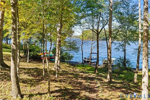 31 Spinnaker Cove Drive Midlothian VA 23112