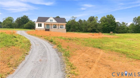 Tiny photo for 9009 Stonewall Road RD, Appomattox, VA 24522 (MLS # 2625916)