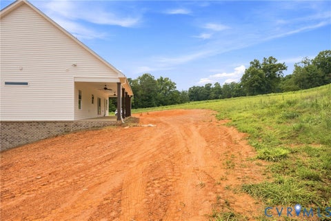 Tiny photo for 9009 Stonewall Road RD, Appomattox, VA 24522 (MLS # 2625916)
