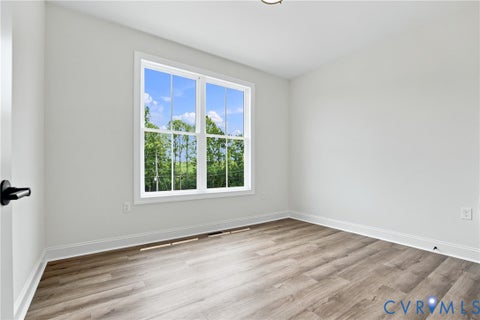 Tiny photo for 9009 Stonewall Road RD, Appomattox, VA 24522 (MLS # 2625916)