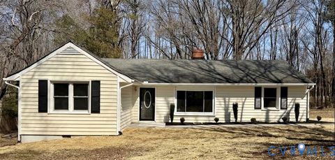 Photo of 763 Oak Spring Lane, Manakin Sabot, VA 23103 (MLS # 2612249)