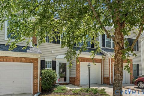 Photo of 9018 Tow Hook Place, Mechanicsville, VA 23116 (MLS # 2618551)