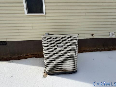 Tiny photo for 1083 Davmunds Trail, Halifax, VA 24594 (MLS # 2602642)