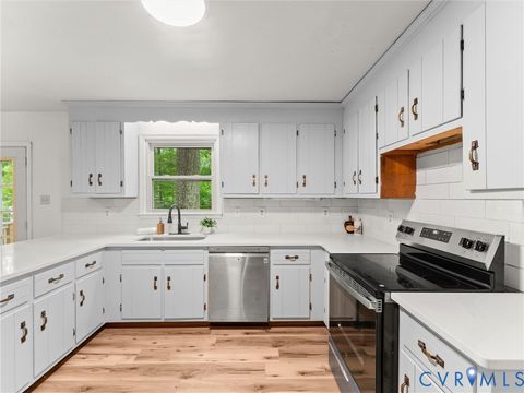 Tiny photo for 720 Dove Path Lane, Chester, VA 23834 (MLS # 2618580)