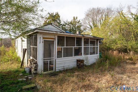 Tiny photo for 452 Orange Lane, Petersburg, VA 23803 (MLS # 2532741)
