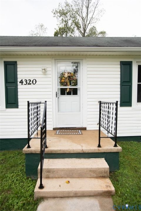 Tiny photo for 4320 Main Street, Drakes Branch, VA 23937 (MLS # 2527316)
