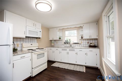 Tiny photo for 4320 Main Street, Drakes Branch, VA 23937 (MLS # 2527316)