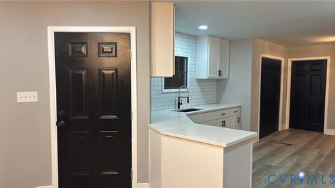 Tiny photo for 2007 Circlestone Court, Colonial Heights, VA 23834 (MLS # 2532780)